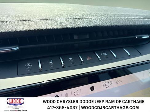 New 2026 Jeep Grand Cherokee Limited w/ Limited Altitude Package AWD/4WD image 16