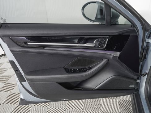 Used 2026 Porsche Panamera image 15