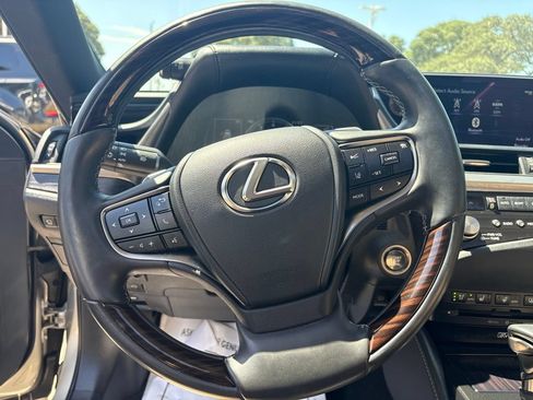 Certified 2021 Lexus ES 350 Ultra Luxury w/ Accessory Package 2 FWD image 14