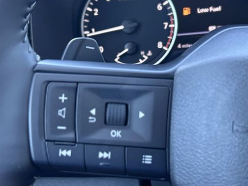 New 2026 Nissan Pathfinder SV AWD/4WD image 28