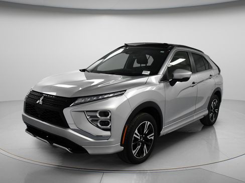 Used 2024 Mitsubishi Eclipse Cross SEL AWD/4WD image 4