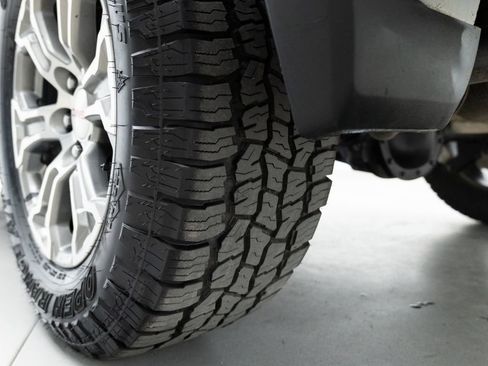 Used 2023 GMC Sierra 1500 SLE AWD/4WD image 18