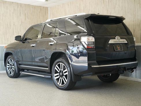 Used 2021 Toyota 4Runner Limited AWD/4WD image 7