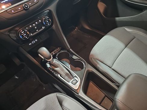 Used 2023 Buick Encore GX Select w/ Sport Touring Package image 27