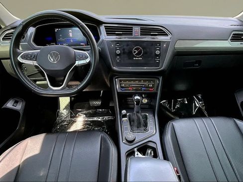 Used 2022 Volkswagen Tiguan SE AWD/4WD image 7