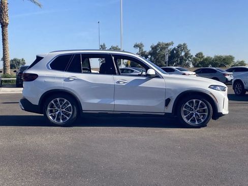 Used 2026 BMW X5 xDrive50e w/ Executive Package AWD/4WD image 5