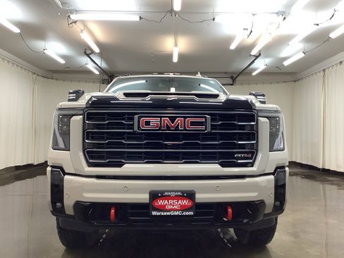 New 2026 GMC Sierra 2500 AT4 w/ Max Trailering Package image 13