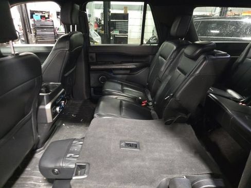 Used 2019 Ford Expedition Max XLT w/ Equipment Group 202A AWD/4WD image 14