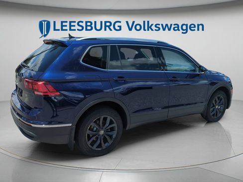 Used 2024 Volkswagen Tiguan SE FWD image 5