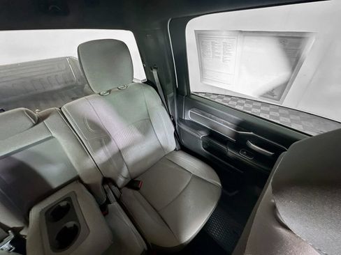 Used 2024 RAM 3500 Big Horn AWD/4WD image 14
