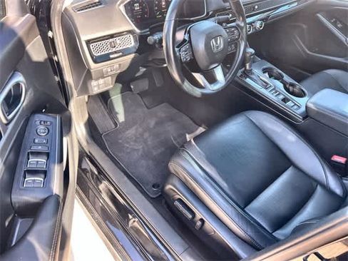 Certified 2023 Honda Civic Touring image 3