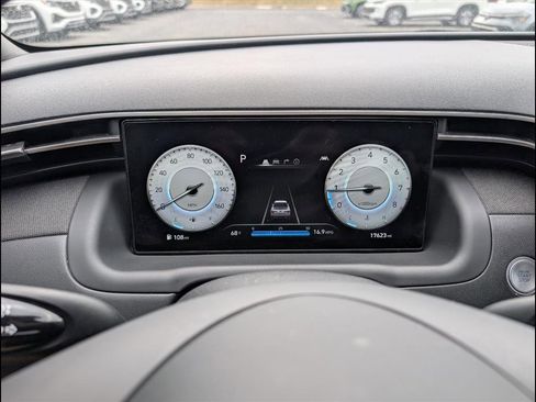 Used 2023 Hyundai Santa Cruz Limited image 15