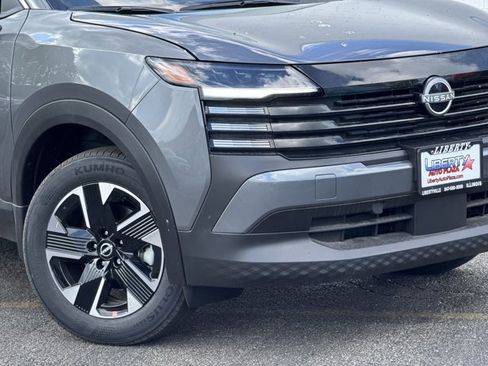 New 2025 Nissan Kicks SV image 3