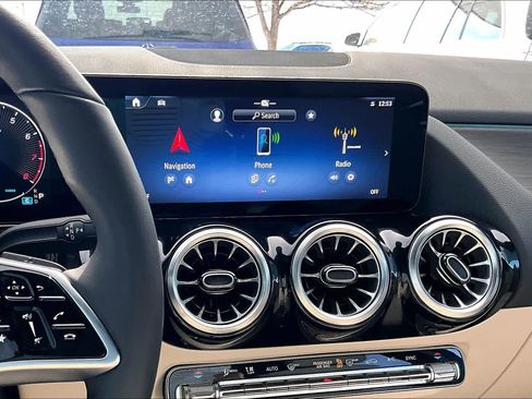 Used 2025 Mercedes-Benz GLA 250 GLA 250 image 7