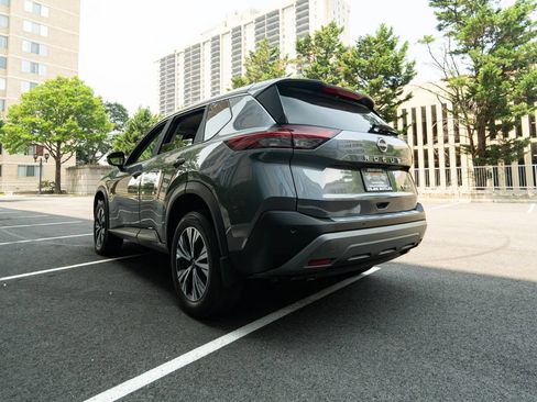 Used 2023 Nissan Rogue SV AWD/4WD image 5