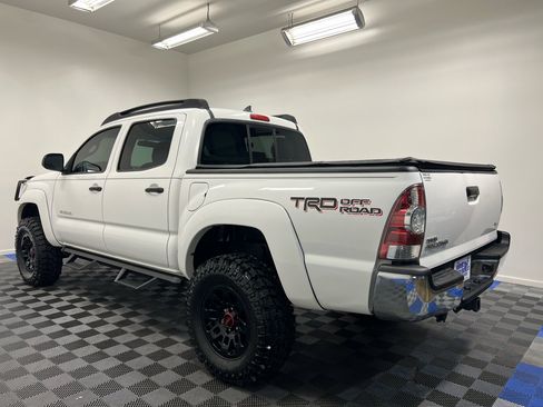 Used 2014 Toyota Tacoma 4x4 Double Cab w/ TRD Off-Road Package image 9