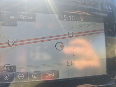 Used 2015 Toyota Camry SE w/ Moonroof Package image 19