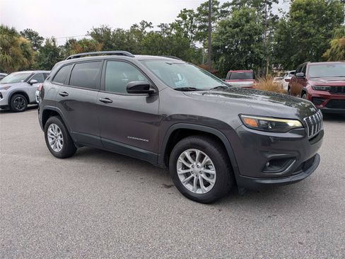 Certified 2022 Jeep Cherokee Latitude Lux AWD/4WD image 9