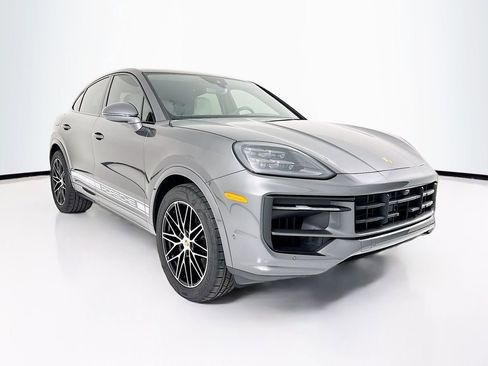 New 2026 Porsche Cayenne Coupe AWD/4WD image 7
