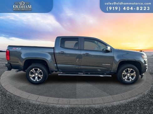 Used 2020 Chevrolet Colorado Z71 AWD/4WD image 2