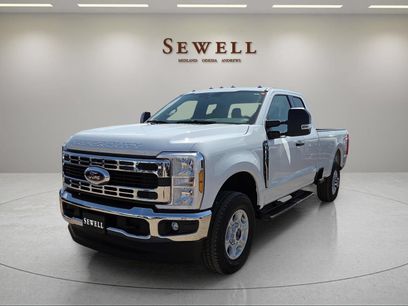 New 2026 Ford F250 XLT w/ FX4 Off-Road Package