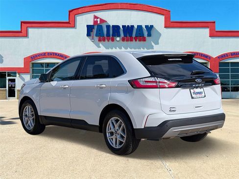 Used 2021 Ford Edge SEL image 6