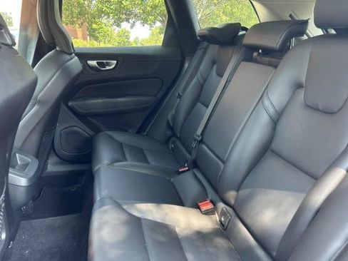 Used 2024 Volvo XC60 B5 Core w/ Climate Package AWD/4WD image 10