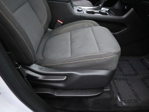 Used 2019 Chevrolet Traverse LT FWD image 41