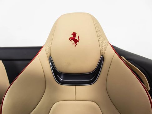 Certified 2019 Ferrari Portofino image 47
