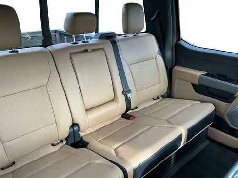 Used 2023 Ford F350 Lariat image 18