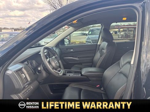 Certified 2023 Nissan Pathfinder SL image 10