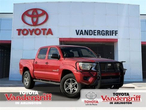 Used 2014 Toyota Tacoma PreRunner image 1