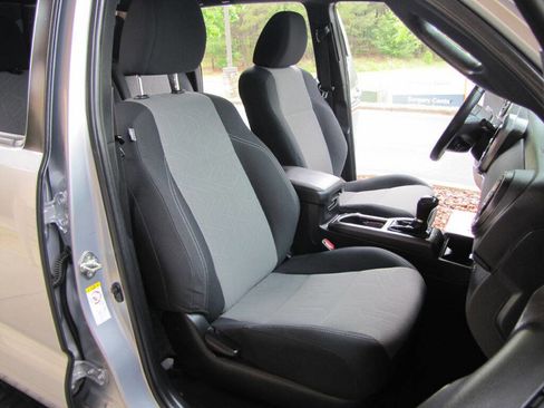 Used 2020 Toyota Tacoma TRD Off-Road RWD image 23