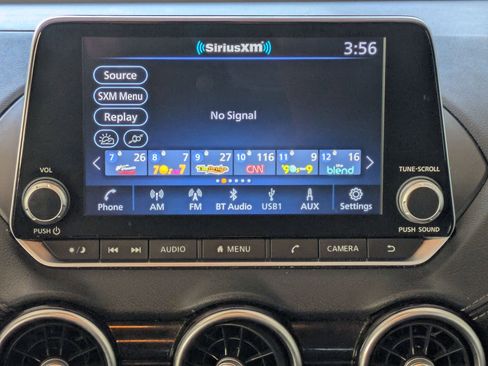 Used 2024 Nissan Sentra SV FWD image 27