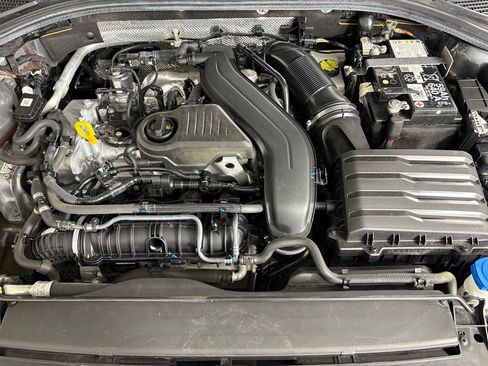Used 2024 Volkswagen Jetta SE FWD image 37