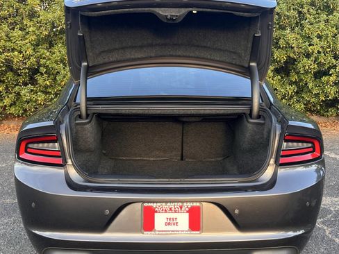 Used 2020 Dodge Charger SXT image 7