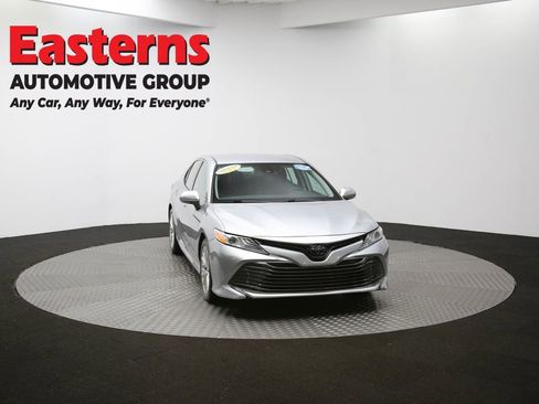 Used 2019 Toyota Camry XLE image 45