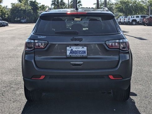 Used 2021 Jeep Compass Latitude w/ Sun and Sound Group image 5