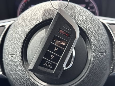 Used 2025 Acura MDX w/ Technology Package FWD image 34