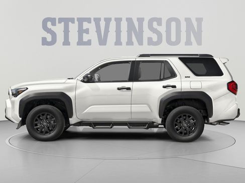 Used 2025 Toyota 4Runner SR5 AWD/4WD image 3