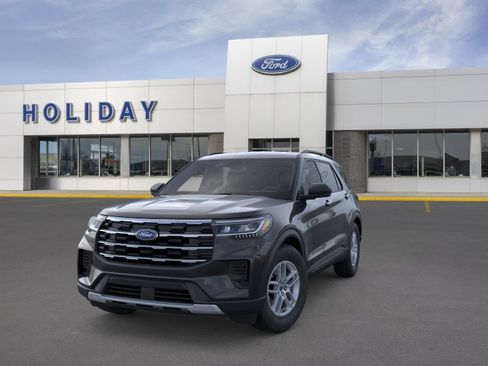 New 2026 Ford Explorer Active image 3