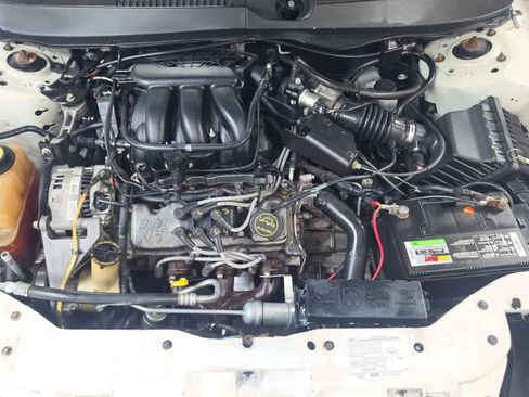 Used 2006 Ford Taurus SE FWD image 26