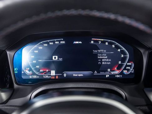 Used 2022 BMW M4 Competition w/ Executive Package image 25