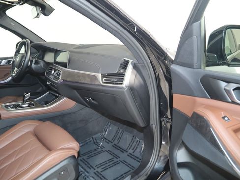 Used 2023 BMW X5 xDrive40i w/ Premium Package AWD/4WD image 43