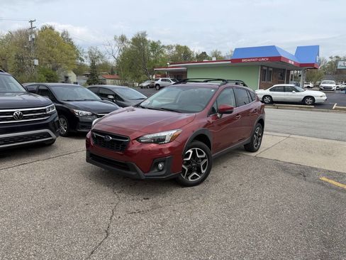 Used 2019 Subaru Crosstrek 2.0i Limited w/ Moonroof Package w/Navigation AWD/4WD image 2