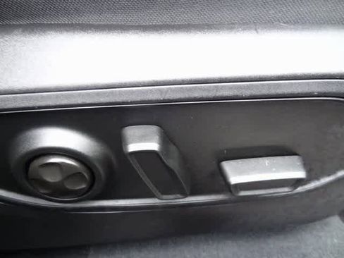 Used 2023 Jeep Grand Cherokee Limited image 26