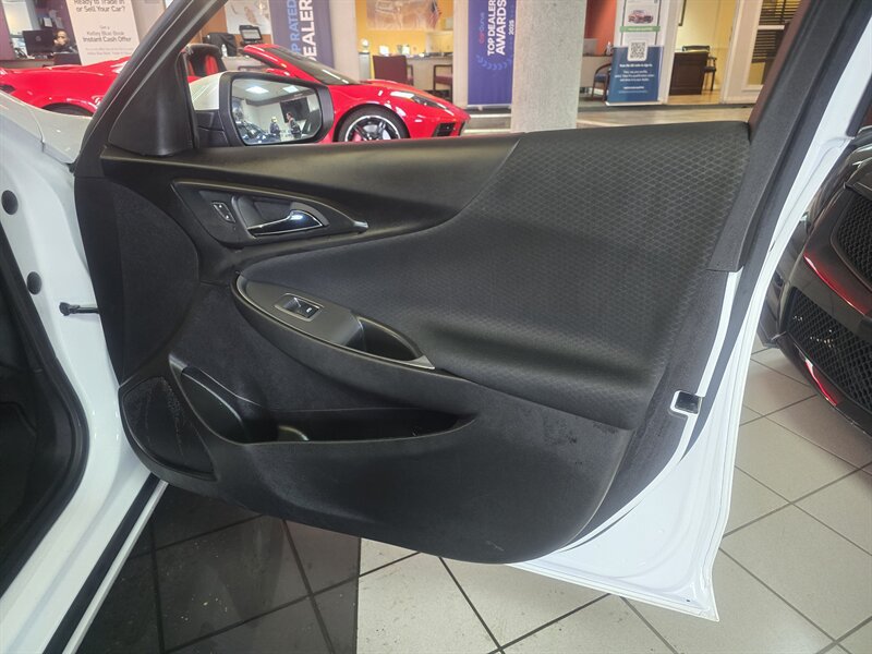 Used 2024 Chevrolet Malibu LT FWD image 12
