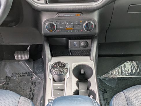 Used 2022 Ford Bronco Sport Outer Banks w/ Tech Package AWD/4WD image 19