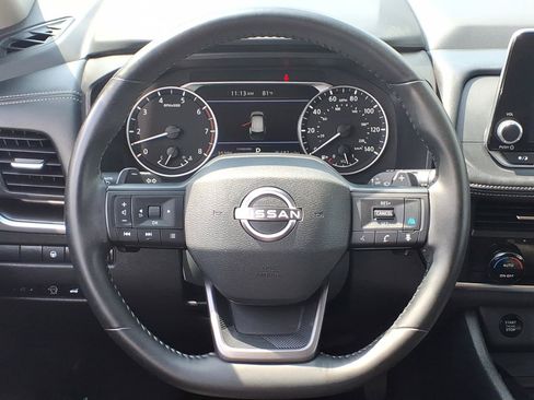Used 2025 Nissan Rogue SV FWD image 24