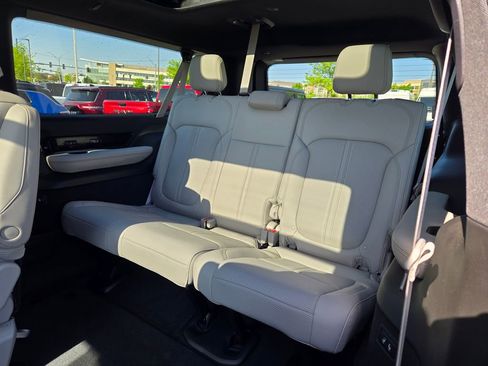 New 2026 Jeep Grand Wagoneer L Summit w/ Rear Seat Video Group I AWD/4WD image 31